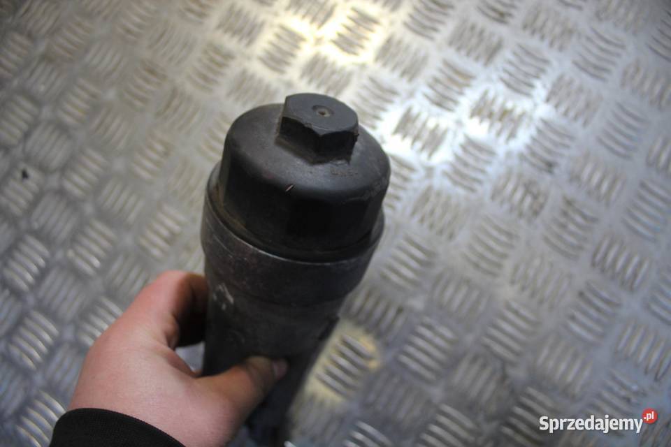 PODSTAWA OBUDOWA FILTRA OLEJU OPEL CORSA D 10