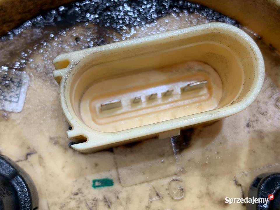 POMPA PALIWA VW PASSAT B7 2C84961400 20 140 1015 sprzedam