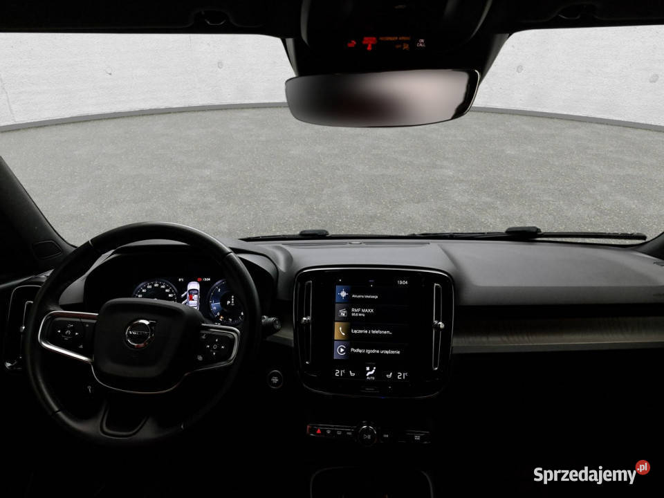 Volvo XC 40 Komorniki