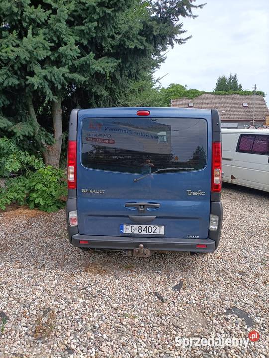 RENAULT TRAFIC 25 DCI 9 osobowy niebieski Gorzów Wielkopolski