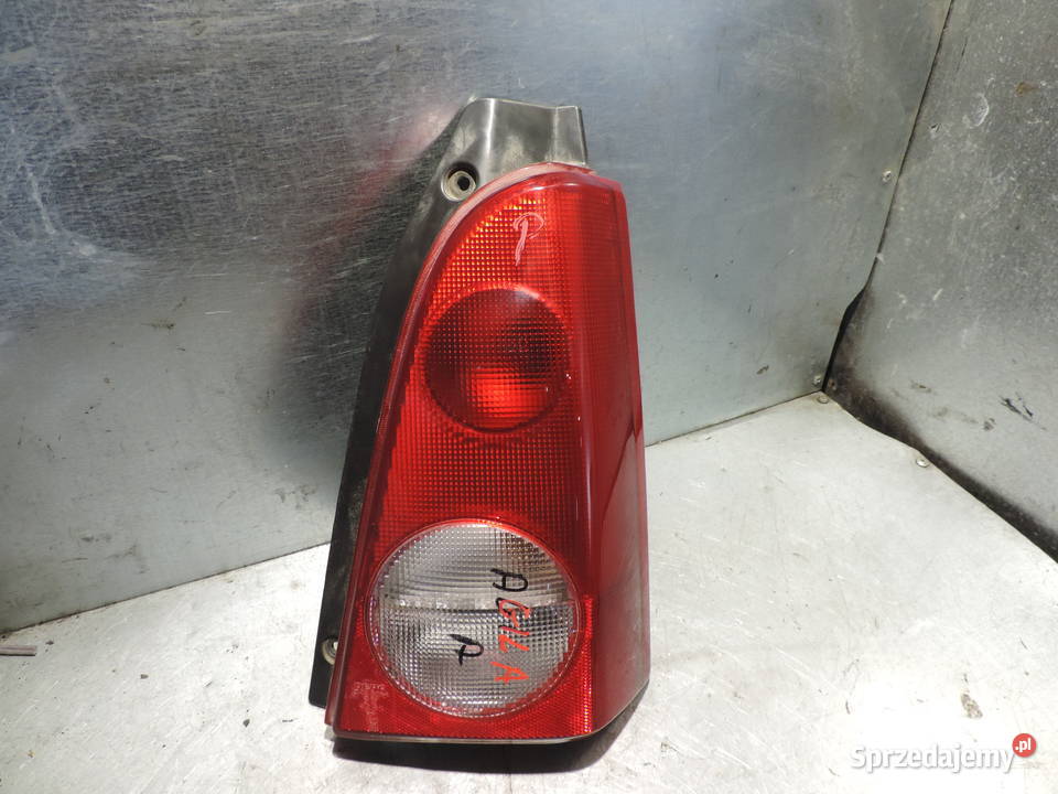 OPEL AGILA A LAMPA PRAWA TYLNA PRAWY TYŁ Nowy Sącz sprzedam