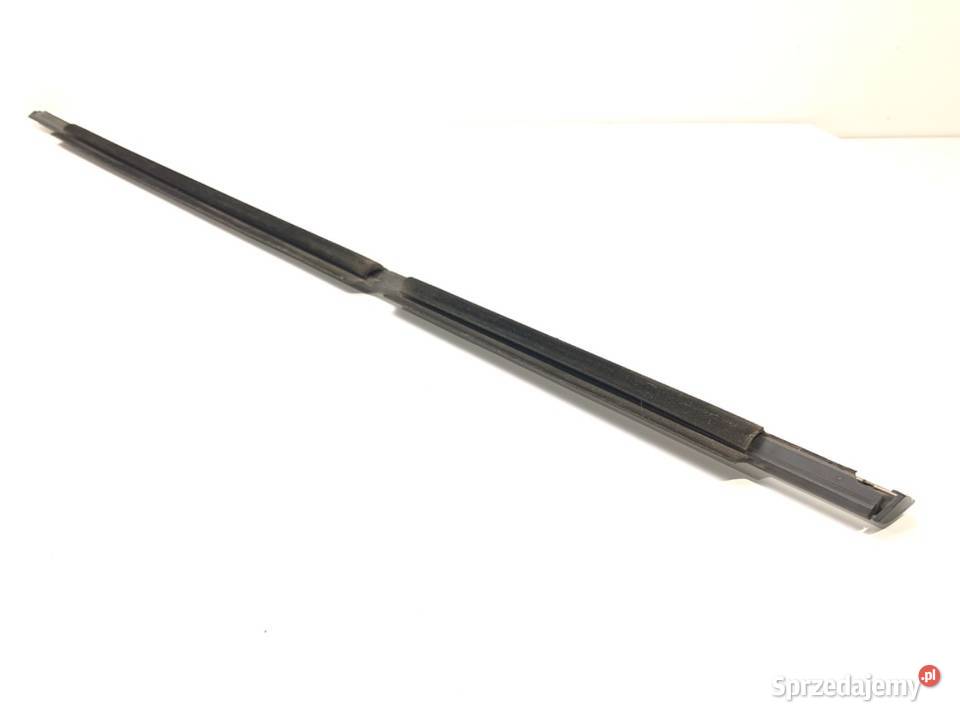 LISTWA ZGARNIAJĄCA TYŁ LEWA CHROM MERCEDES X204