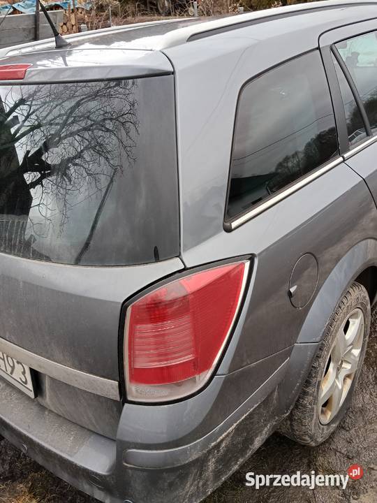 syndyk sprzeda samochód Opel Astra sprzedam