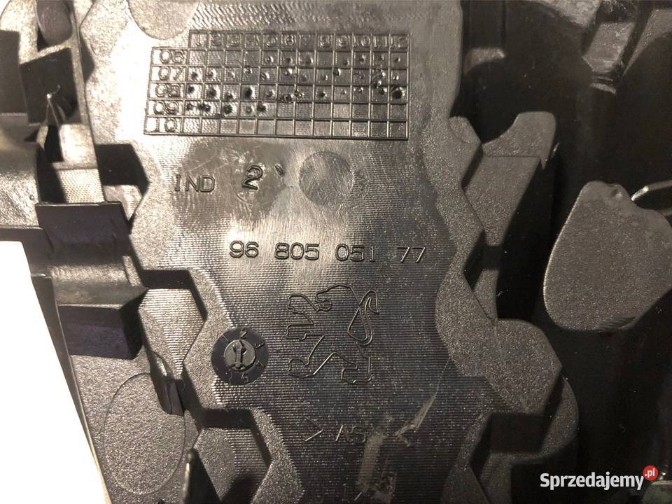 Peugeot 308 0813 emblemat znaczek przód osobowe