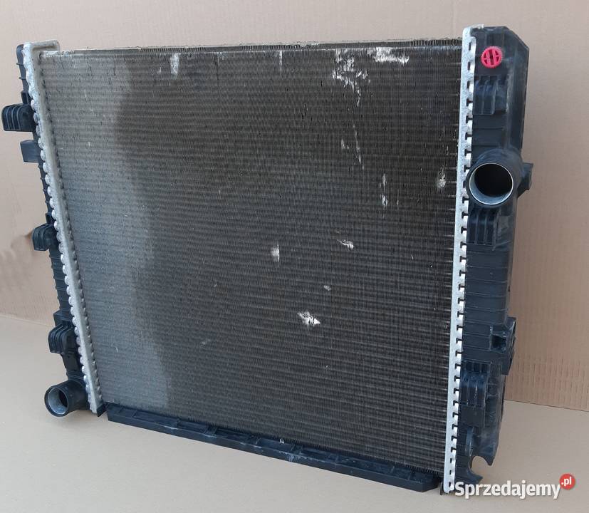 MERCEDES ATEGO CHŁODNICA CIECZY WODY A9705000503 ciężarowe sprzedam