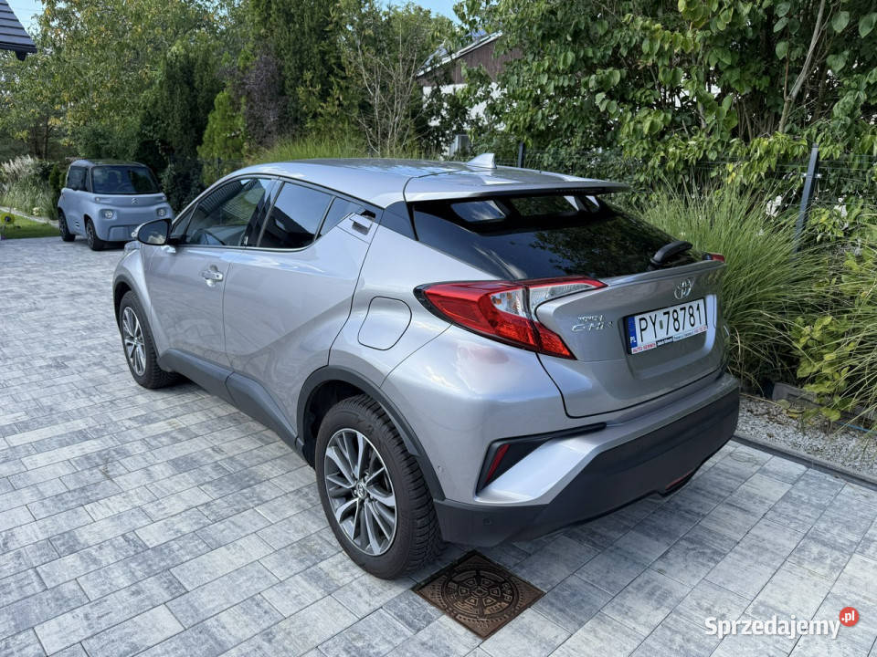 Toyota CHR Hybryda niski przebieg oryginalny C-HR