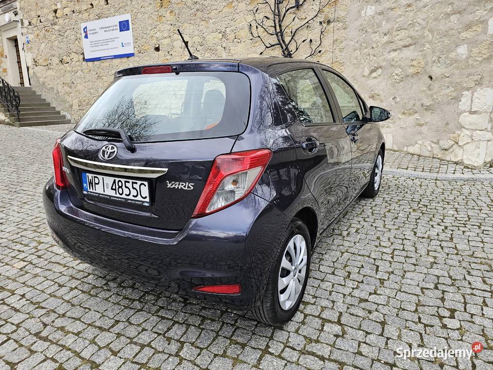 Toyota Yaris 133Benzyna stan Serwisowany 2kpl Poniatowa sprzedam