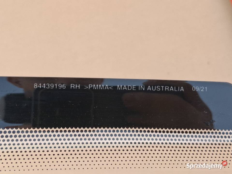 VOLVO FH4 FH5 OWIEWKA OSŁONA SZYBY DRZWI PRAWA Bieleń