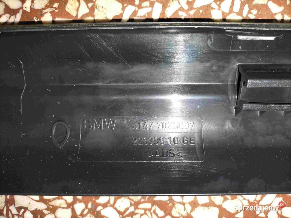 Listwa progowa prawy przód BMW E60 E61 Tapicerki samochodowe Poręba