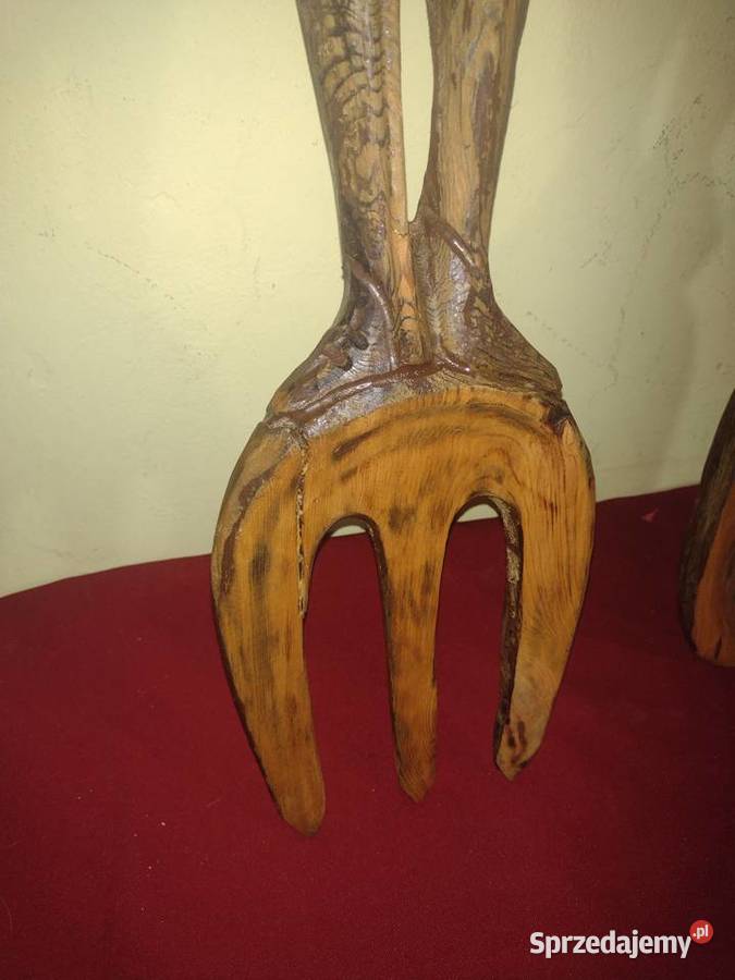 duże rzeźby drewniane Chorzew