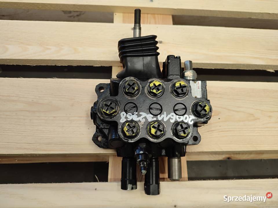 Rozdzielacz hydrauliczny 200061132368 BUCHER Wilkowo