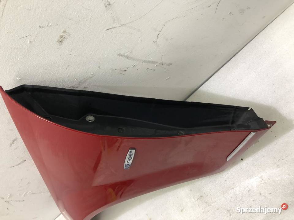 BŁOTNIK LEWY PRZÓD MERCEDES W204 590 osobowe