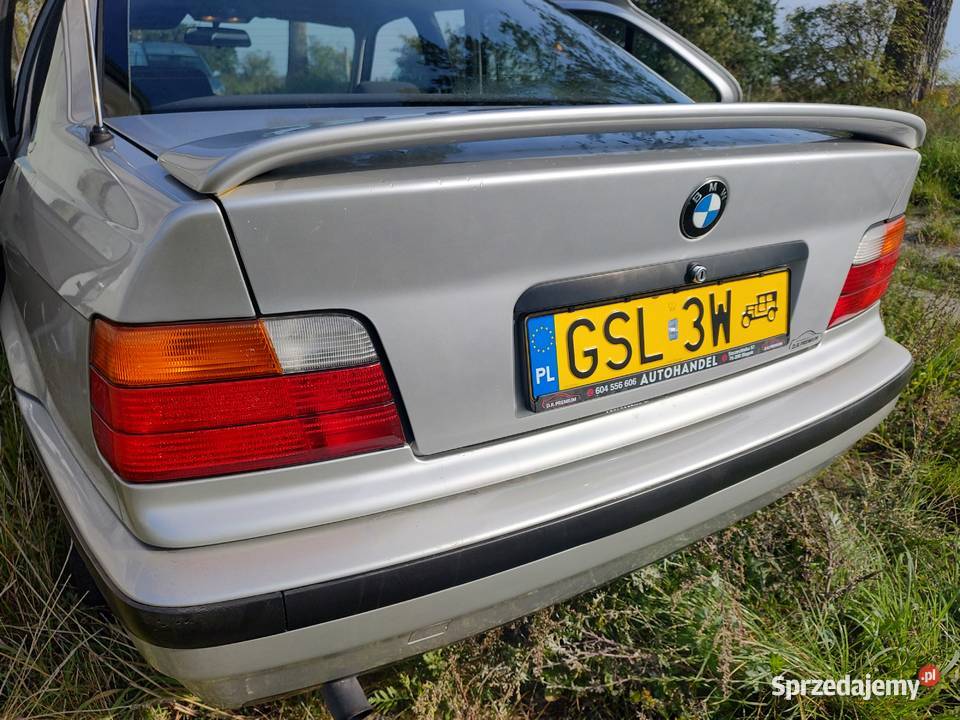 BMW E36 318i Zabytkowe tablice 118 okazja manualna Warszkowo