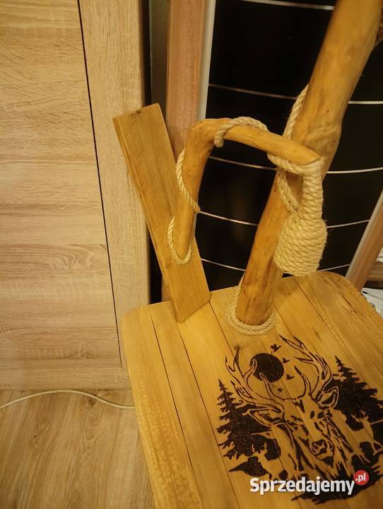 Sprzedam stolik z lampkąkinkiet Bartoszyce sprzedam