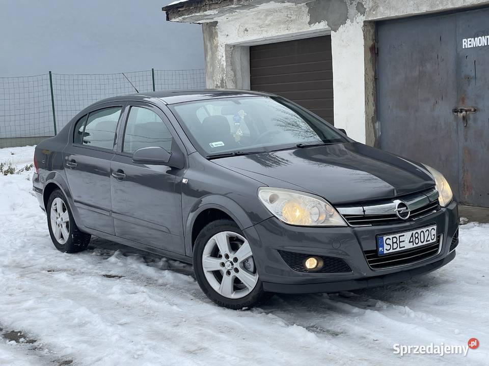 Opel ASTRA H Sedan Lift Benzyna 16 16V 116 2009 Będzin