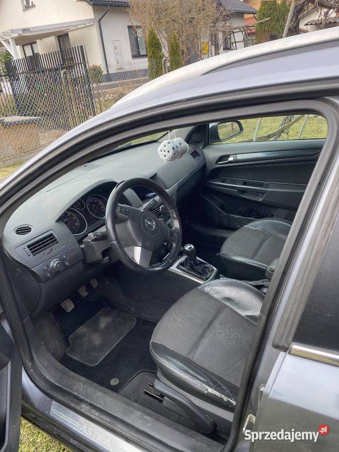 Opel astra H Giedlarowa