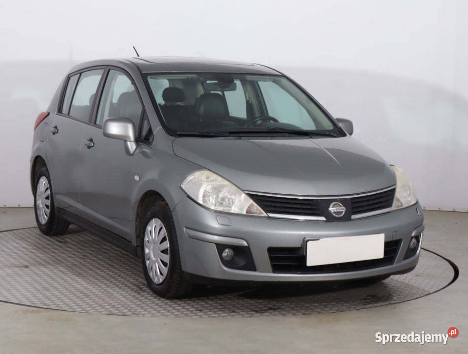 Nissan Tiida 18 i światła przeciwmgielne mazowieckie Piaseczno