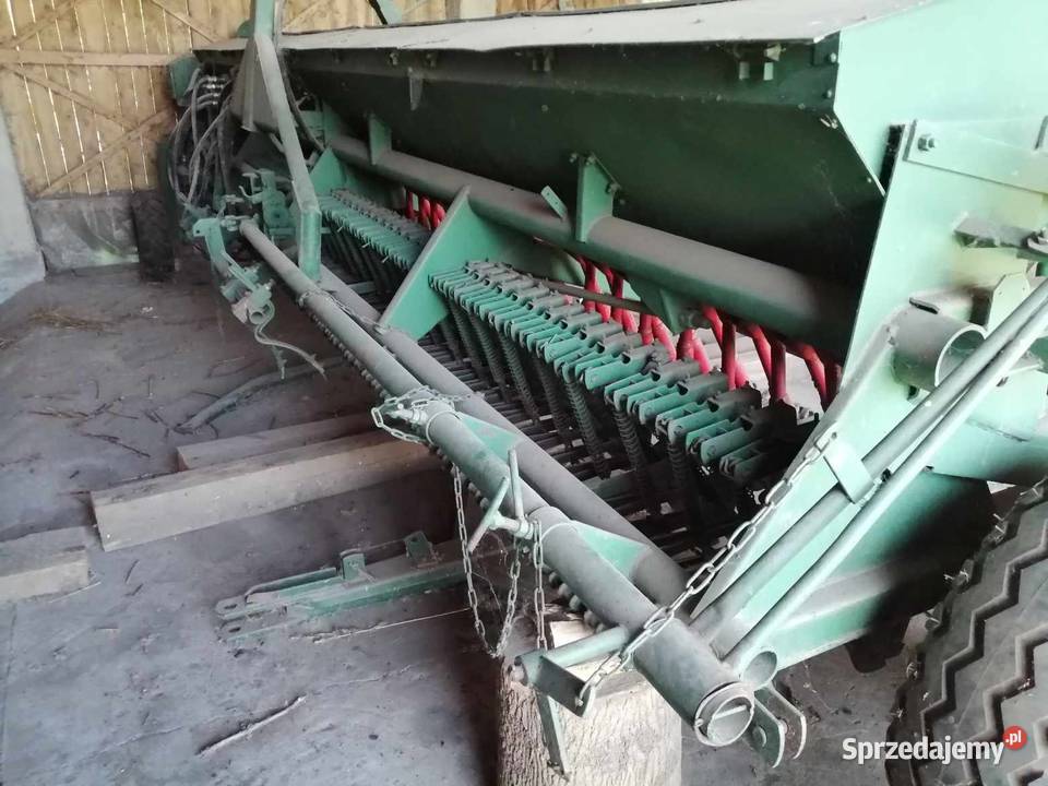 Sprzedam siewnik zbożowy w stanie
