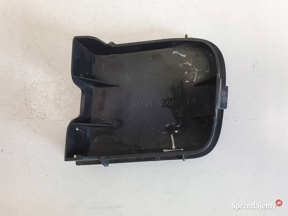 Avensis T22 PRAWA ZAŚLEPKA HALOGENU zderzaka osobowe Rudka sprzedam