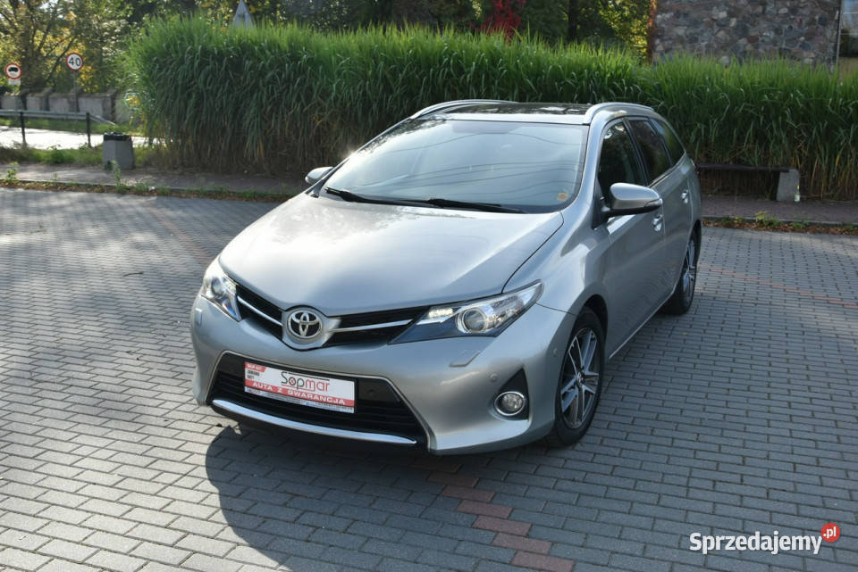 Toyota Auris 20D4D 124 2013r Climatronic Kamera Auris Kampinos