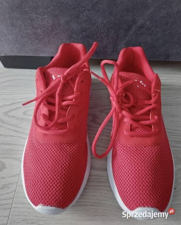 Buty sportowe Vty sprzedam