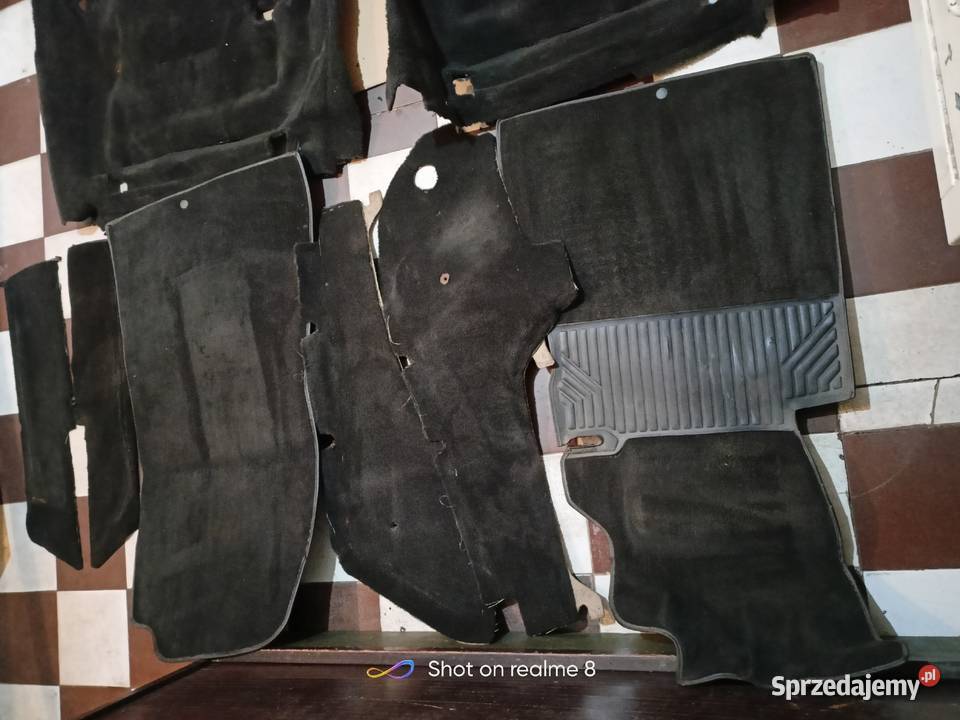 Mercedes 190 W201 wykładzina podłogowa czarna Skarżysko-Kamienna