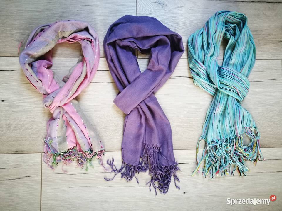 Zestaw 3 kolorowych szalików Dębica