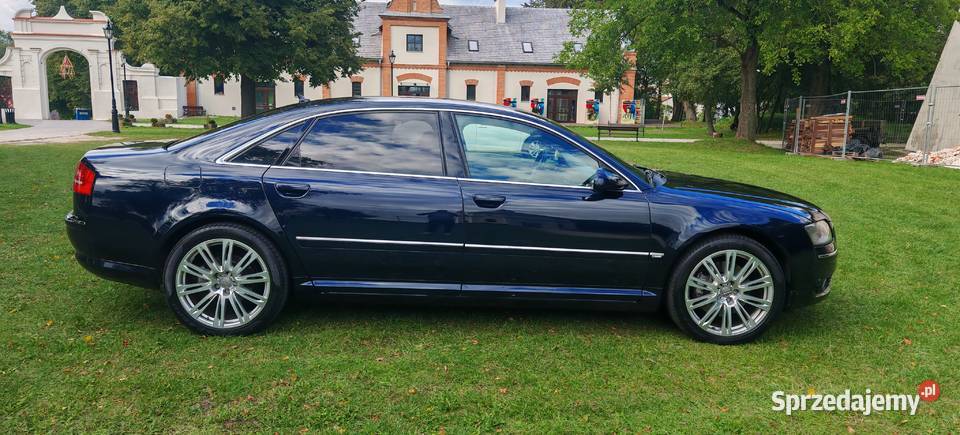 Audi A8 D3 42 350 187000 monitory lodówka stolik Cyców