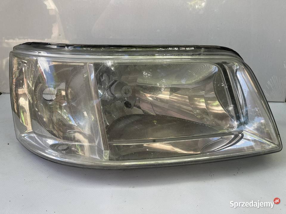 VW TRANSPORTER T5 PRAWA LAMPA PRZÓD osobowe Ostroróg