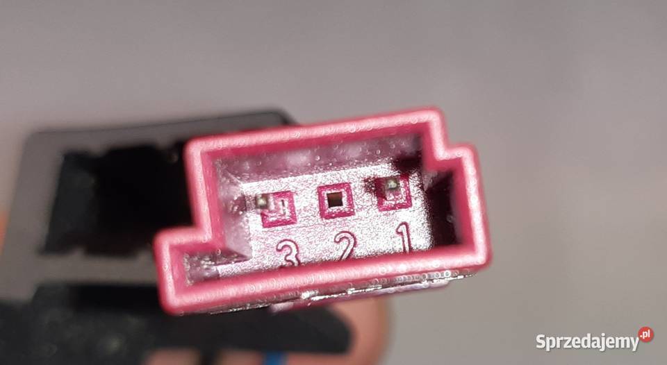 SIŁOWNIK ROLETY BAGAŻNIKA PRAWY BMW E90 E91 dolnośląskie Mielęcin