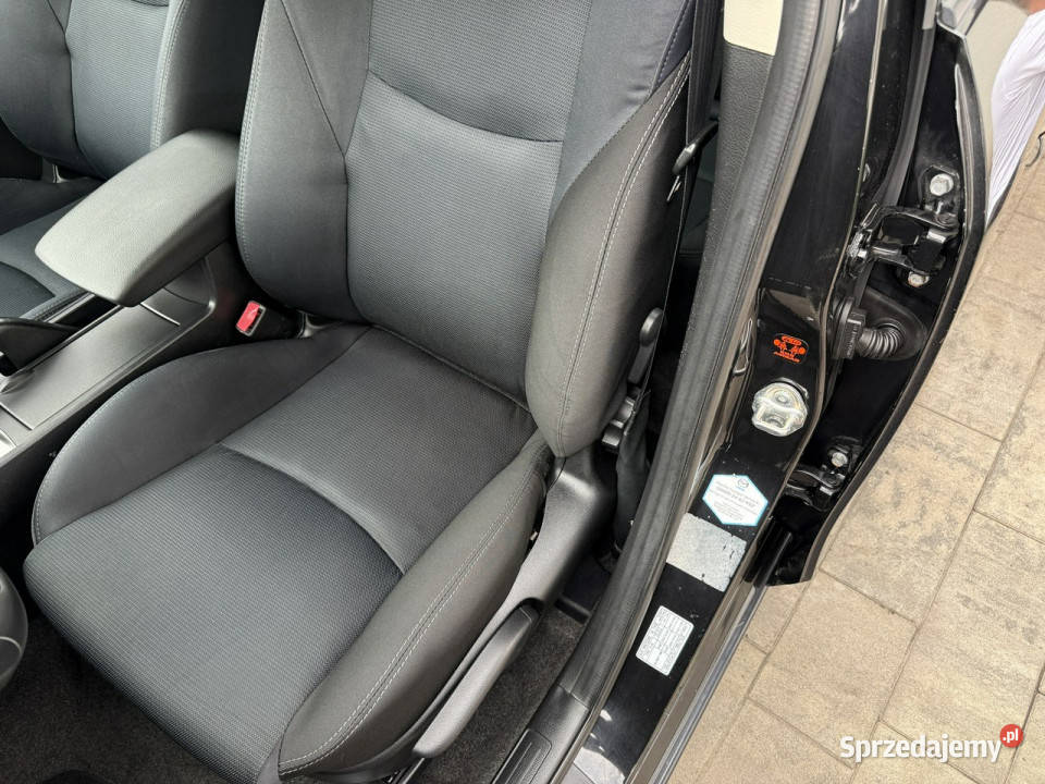 Mazda 3 zadbana oryginalny przebieg 1 WŁAŚCICIEL światła LED Poznań sprzedam