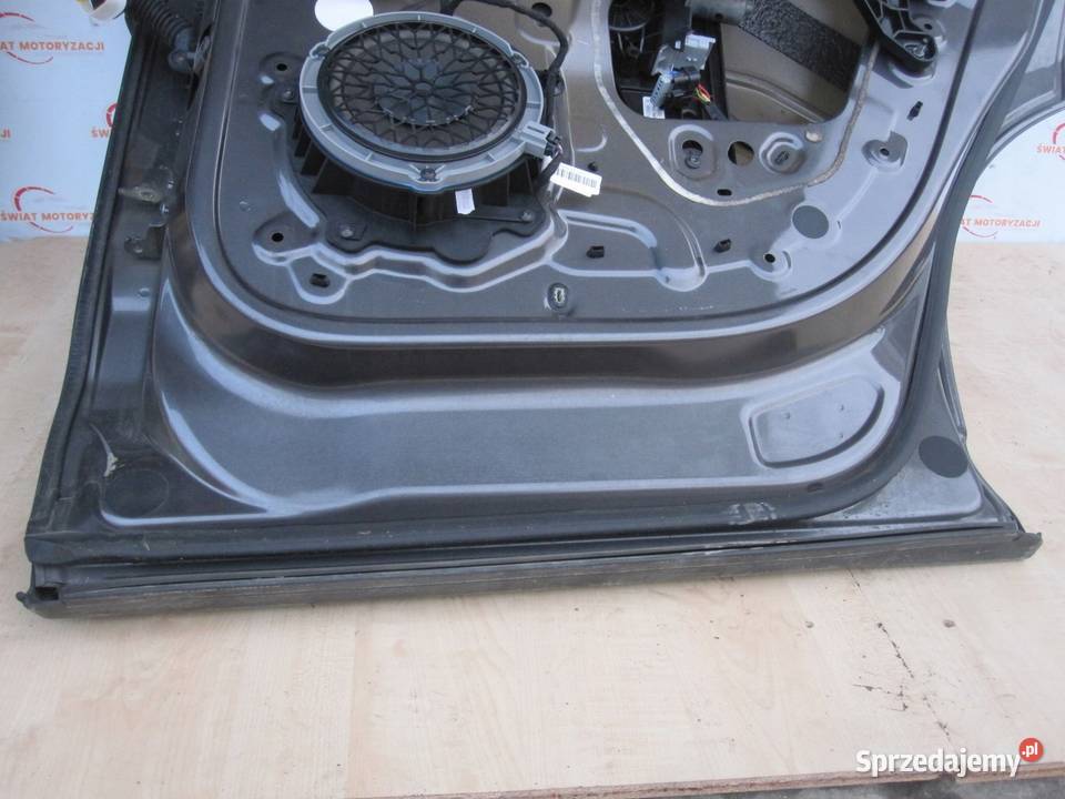 PEUGEOT 2008 II GT LINE 22r drzwi prawe tył