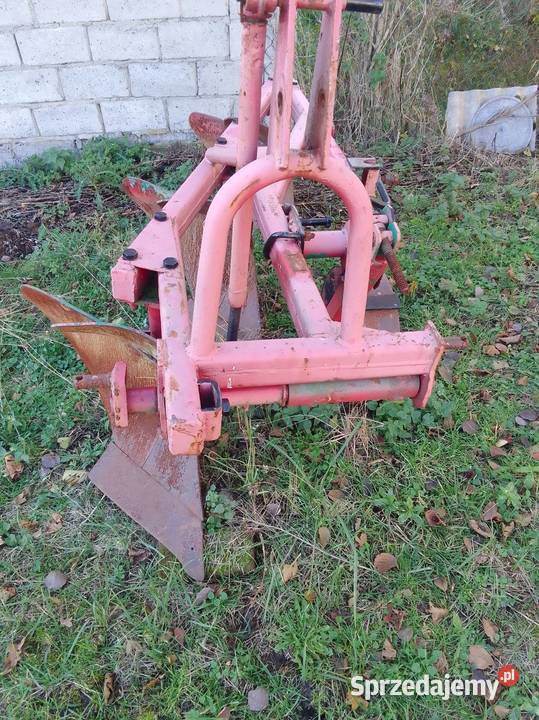 Pług trzy skibowy Końskie