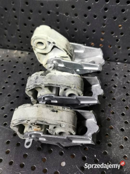 NOWY ORYGINALNY UCHWYT WIESZAK TŁUMIKA AUDI A4
