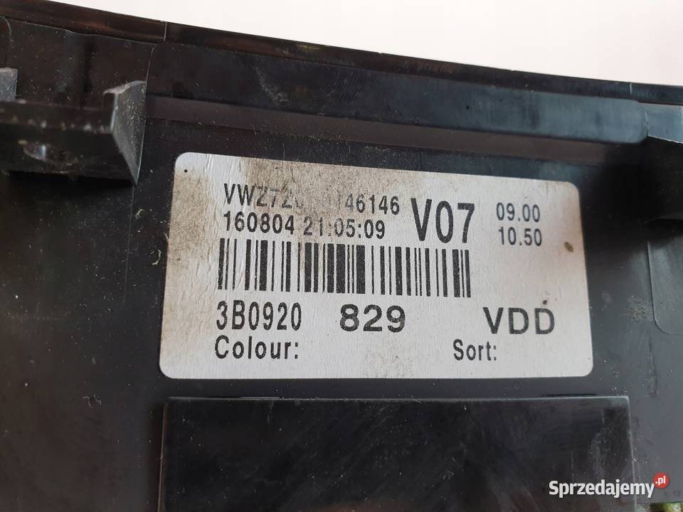 VW Passat B5 16 8V LICZNIK ZEGARY 110080198 Eu