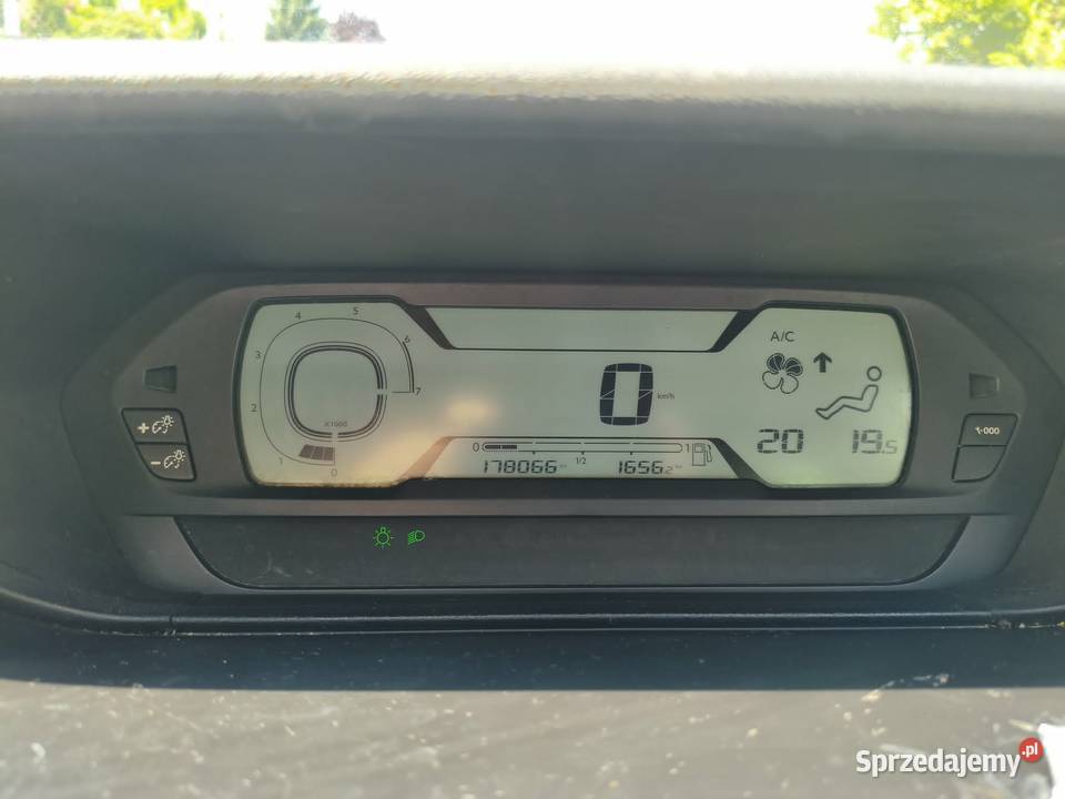 Citroen C4 Picasso 16 VTi Łódź