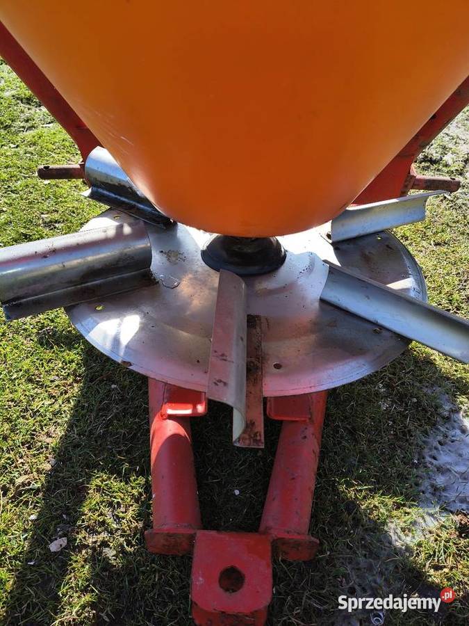 Rozsiewacz nawozów lejek Łopuszno