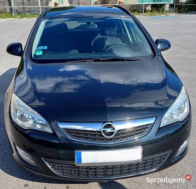 Opel Astra J 14 100 Czarna Perła 211564km