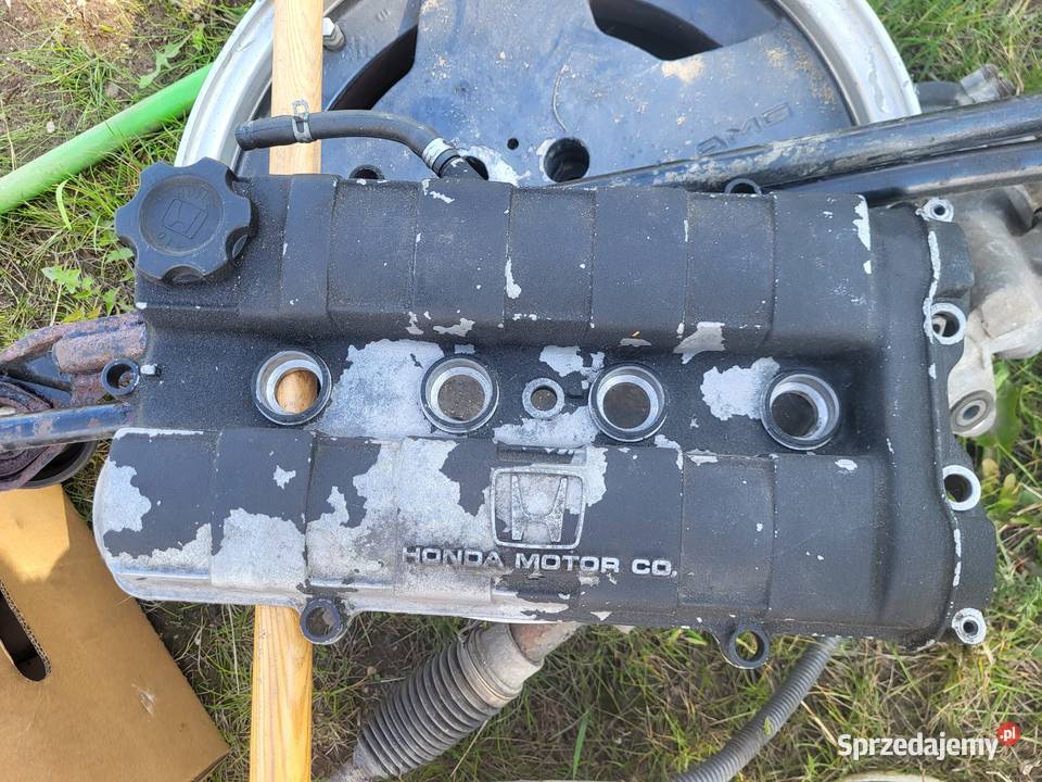 Pokrywa zaworów Honda Crx D16z5 D16a9 D16a8 Osłony silnika sprzedam