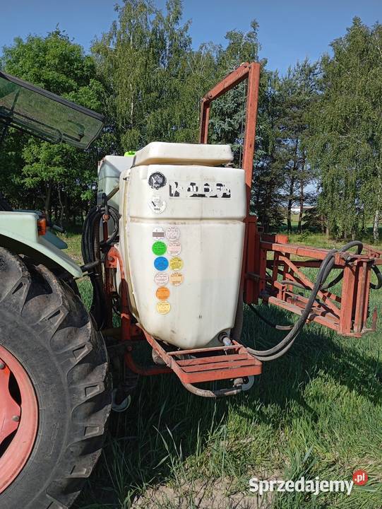 Opryskiwacz 900l belka 125m Ldzań