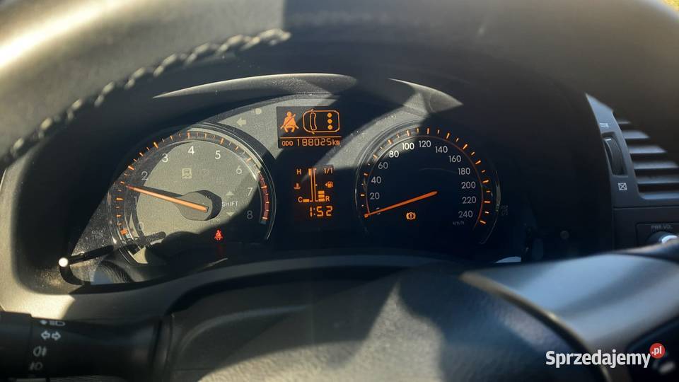 Toyota Avensis Kombi 18 Benzyna z potwierdzonym elektryczne szyby Karpacz sprzedam