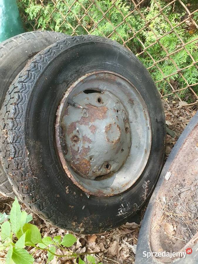 Koła z felgami stare Rekord Wartburg Fiat Warszawa