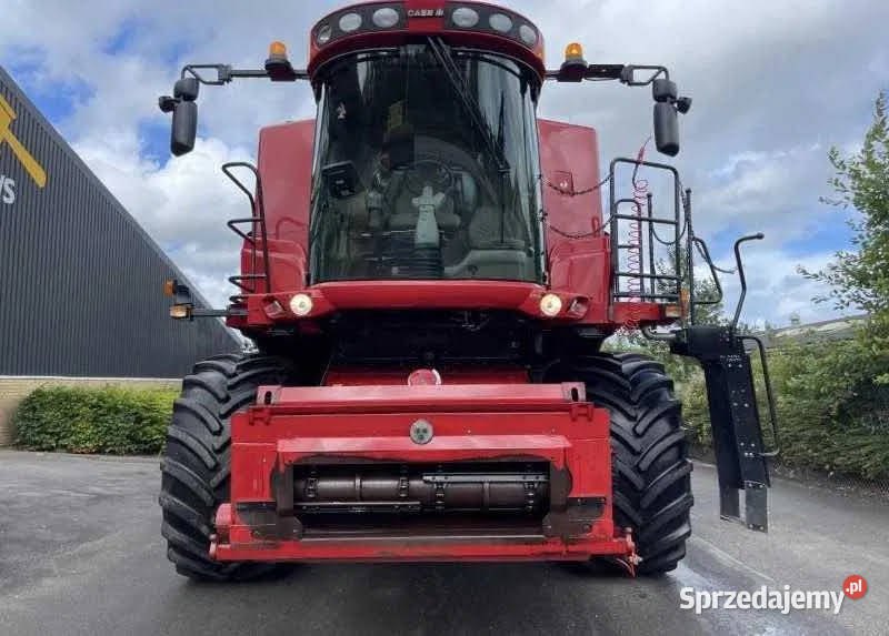 Kombajn zbożowy CASE 9010 heder z wózkiem warmińsko-mazurskie Olsztyn