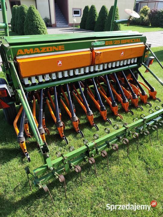 Siewnik Amazone Specjal D8 szerokość 25 metra Dmosin Drugi