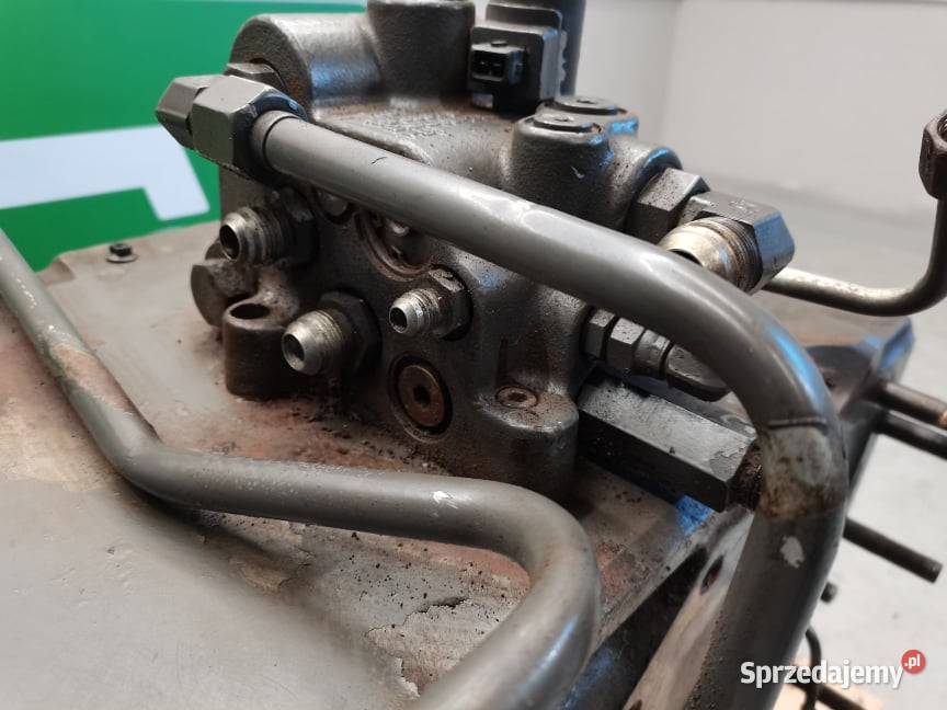 Valtra T213 Versu Obudowa ataku TB0788