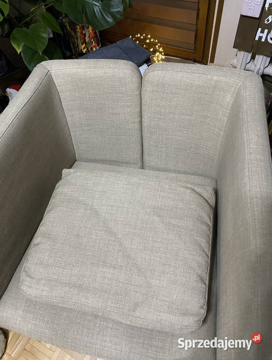 2 fotele jasnobrązowe kwadratowe klocki Ikea Środa Wielkopolska sprzedam