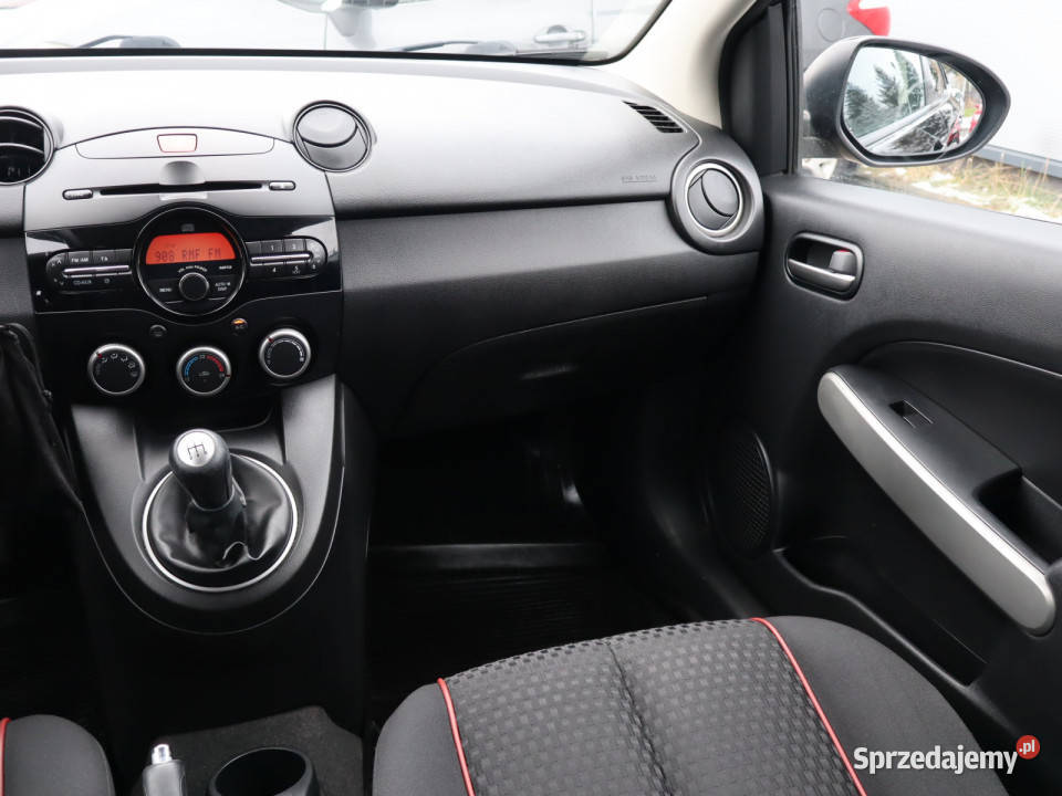 Mazda 2 13 i ABS Katowice