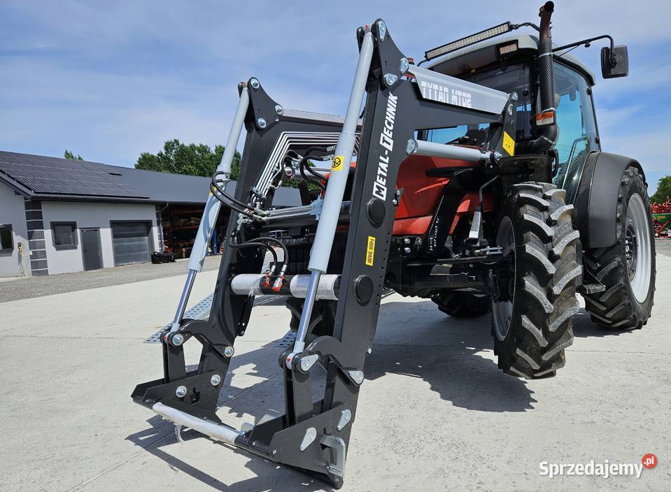 ŁADOWACZE czołowe METAL TECHNIK TYTAN case JOHN Mogilno sprzedam