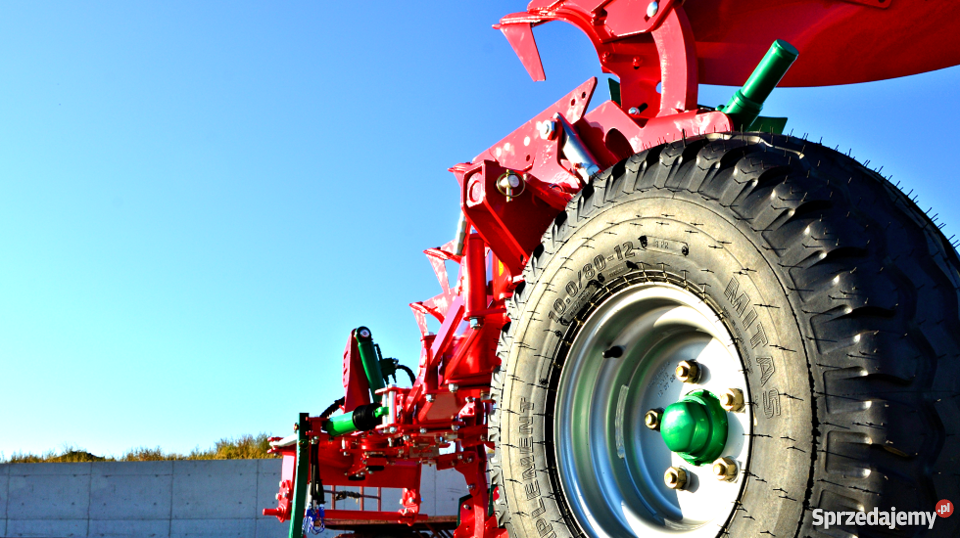 Pług pługi AgroMasz VARIO obrotowy obracalne