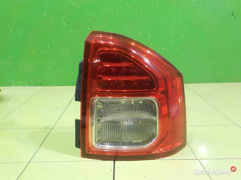JEEP COMPASS I LIFT I 22 CRD 11r lampa prawa tyl osobowe Suków